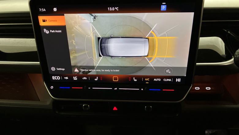 Volkswagen ID. Buzz 210kW Life Pro 86kWh 5dr LWB Auto [7 Seat] Electric Estate